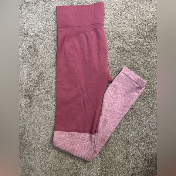 Astoria Activewear Pink Leggings with Sweater Bottom Size Large Women's - Picture 1 of 9